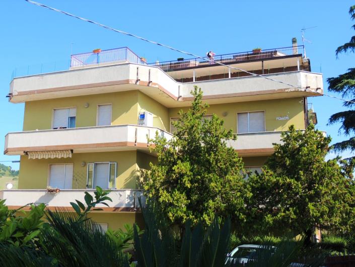 Image No.2-3 Bed Apartment for sale