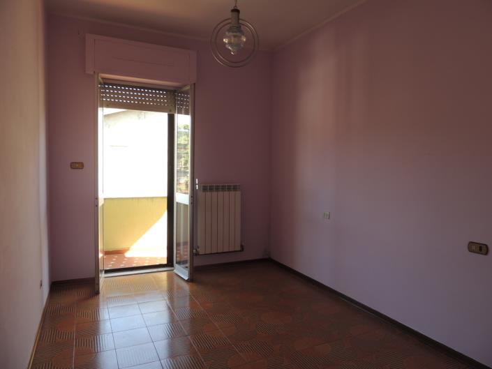 Image No.12-3 Bed Apartment for sale