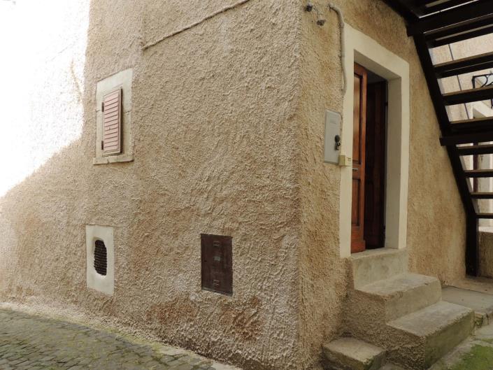 Image No.3-2 Bed House for sale