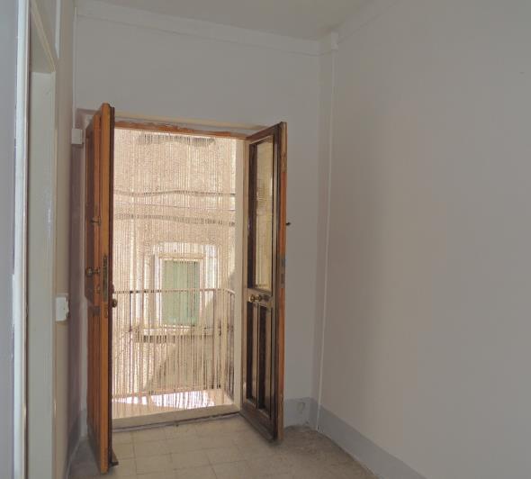 Image No.11-2 Bed House for sale