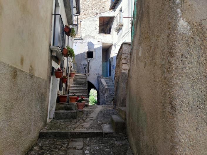 Image No.30-2 Bed House for sale