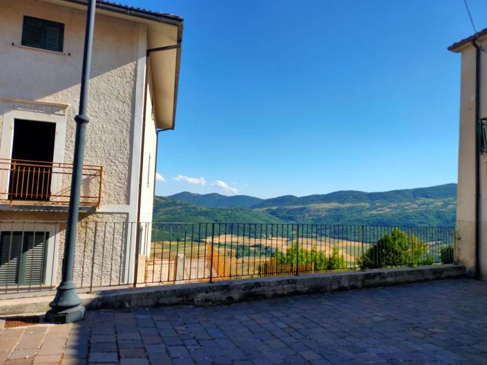 Image No.37-2 Bed House for sale