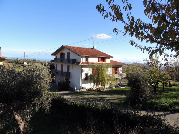 Image No.12-3 Bed Apartment for sale