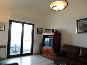 Image No.15-Appartement de 2 chambres à vendre à Abbateggio