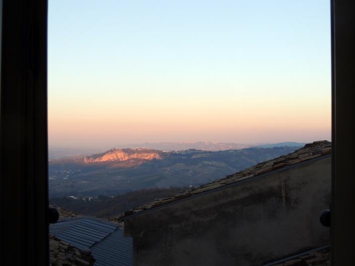 Image No.4-2 Bed House for sale