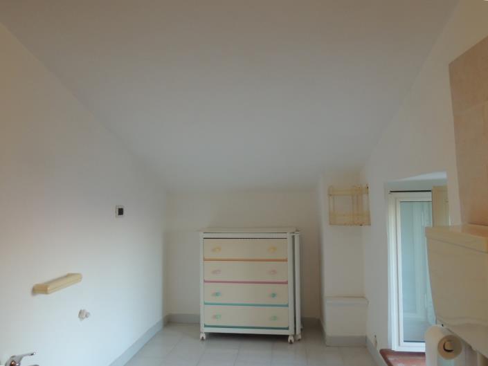 Image No.11-2 Bed House for sale