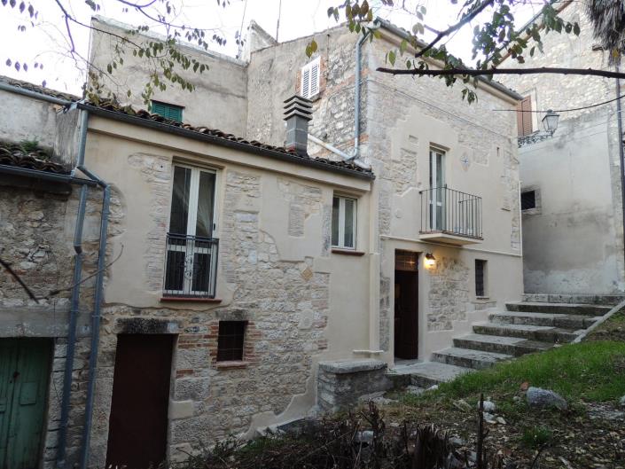 Image No.2-2 Bed House for sale