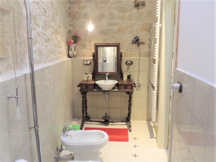 Image No.11-1 Bed Hotel for sale