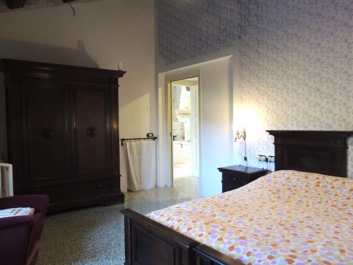 Image No.8-2 Bed House for sale