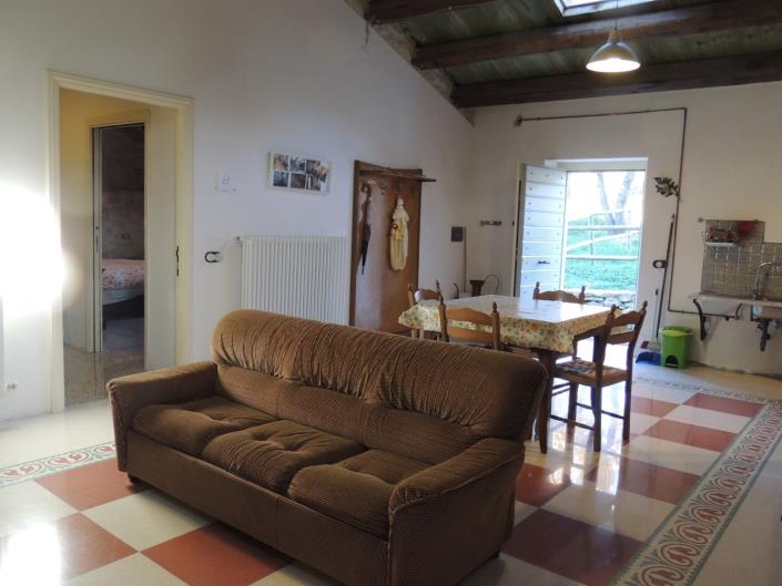 Image No.10-2 Bed House for sale