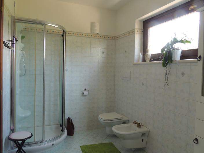 Image No.17-3 Bed Villa for sale