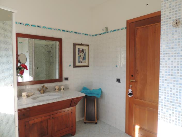 Image No.36-3 Bed Villa for sale