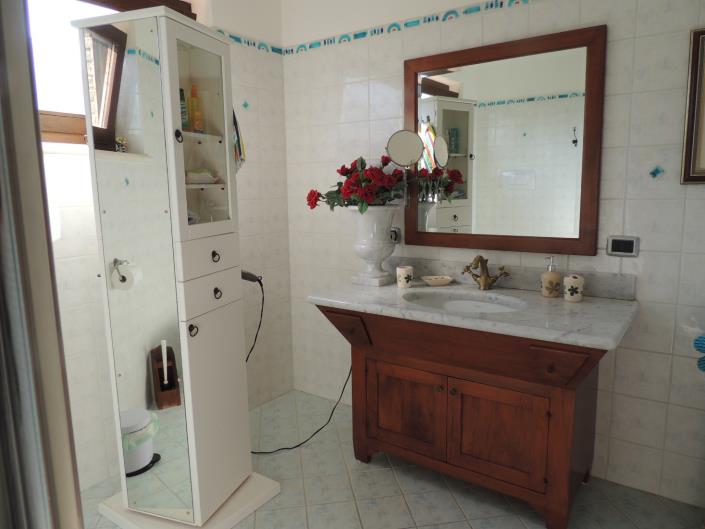 Image No.38-3 Bed Villa for sale