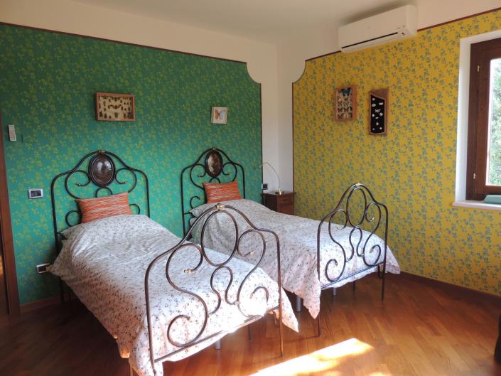 Image No.40-3 Bed Villa for sale