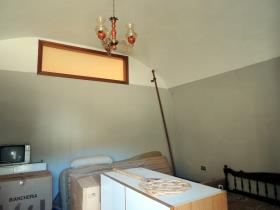 Image No.10-2 Bed Villa / Detached for sale