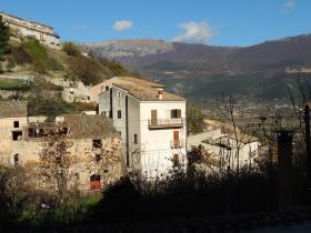Image No.4-2 Bed Villa / Detached for sale