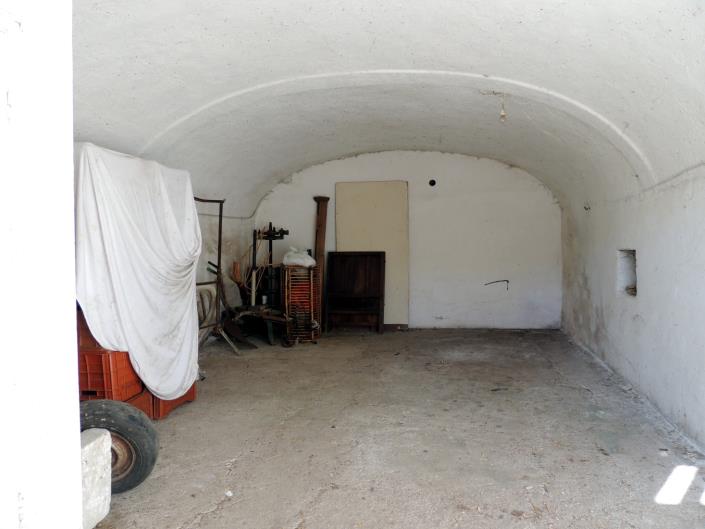 Image No.13-1 Bed Property for sale