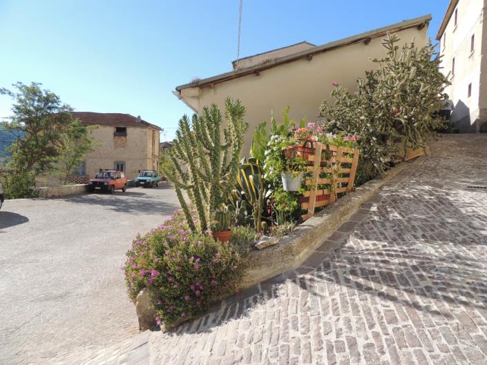 Image No.4-1 Bed Property for sale