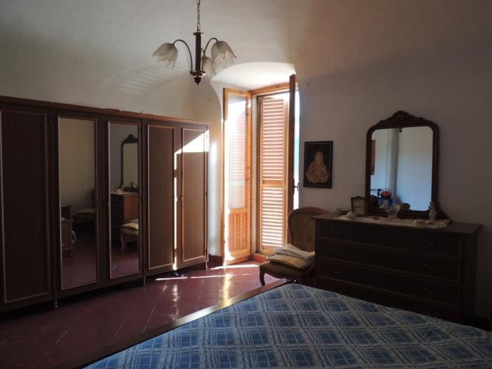 Image No.14-1 Bed Property for sale