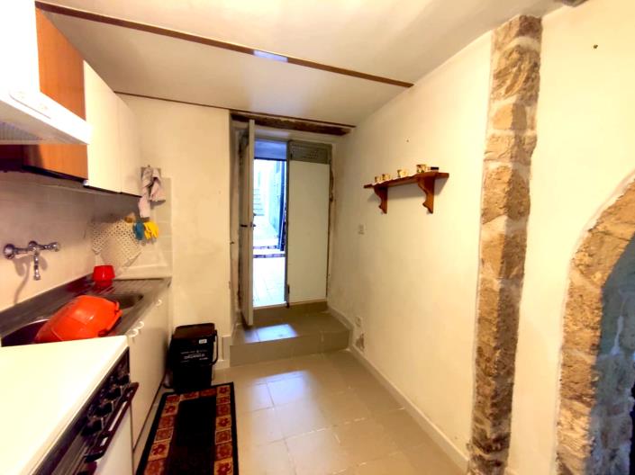 Image No.21-2 Bed House for sale