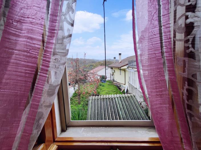 Image No.29-2 Bed House for sale