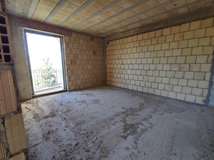 Image No.37-House for sale