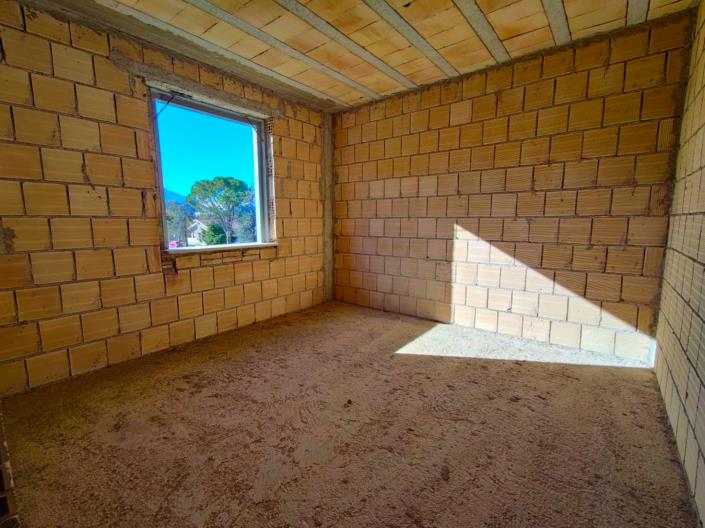 Image No.40-House for sale