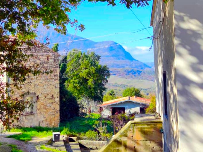 Image No.3-Maison / Villa de 2 chambres à vendre à Caramanico Terme