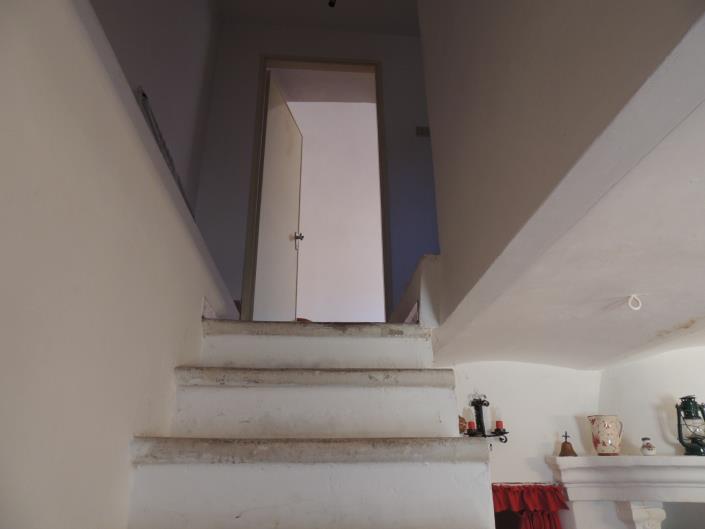 Image No.31-3 Bed Country House for sale