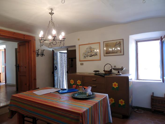 Image No.18-3 Bed Country House for sale