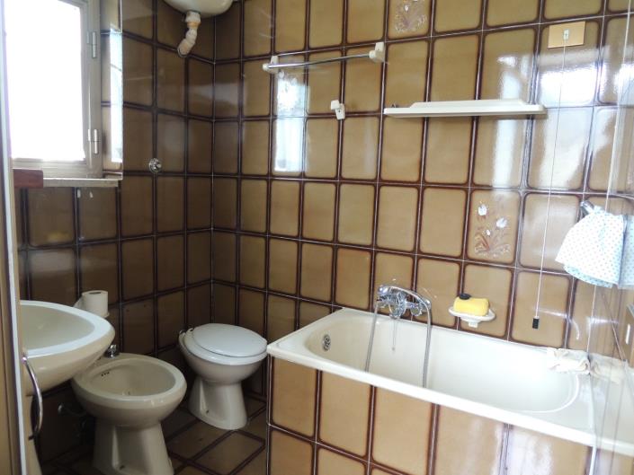 Image No.4-2 Bed Townhouse for sale