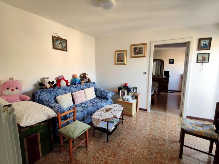 Image No.8-2 Bed House for sale