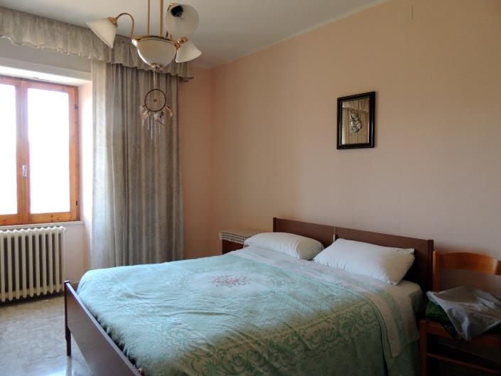 Image No.16-4 Bed Country House for sale