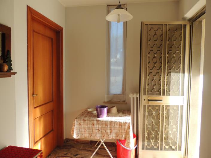 Image No.10-4 Bed Country House for sale