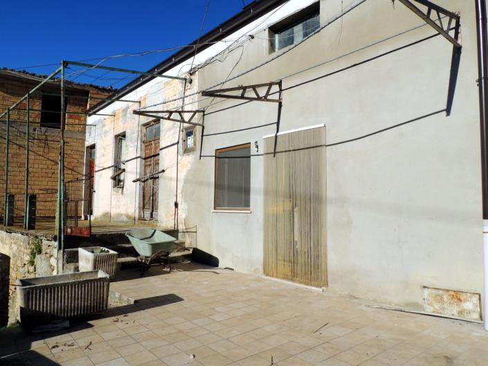 Image No.5-4 Bed Country House for sale