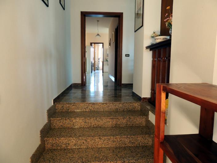 Image No.13-4 Bed Country House for sale