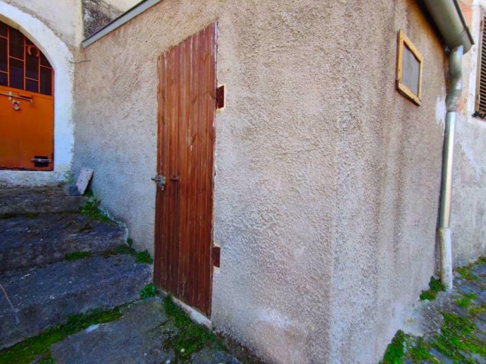 Image No.17-2 Bed Villa / Detached for sale