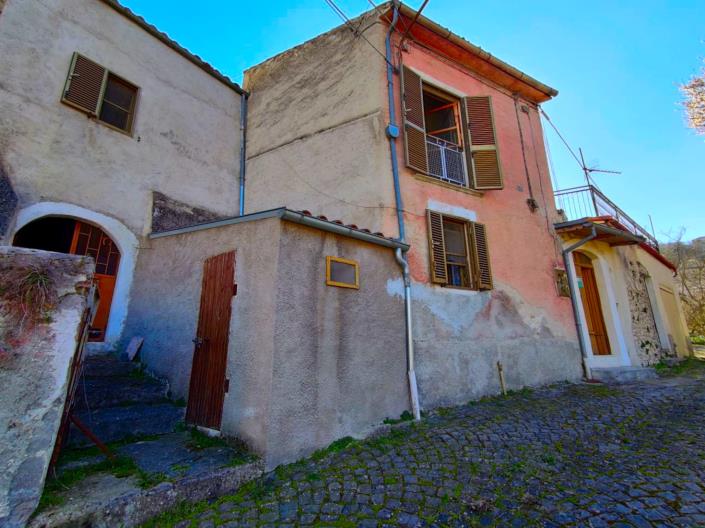 Image No.3-2 Bed Villa / Detached for sale