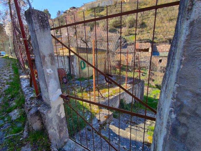 Image No.19-2 Bed Villa / Detached for sale