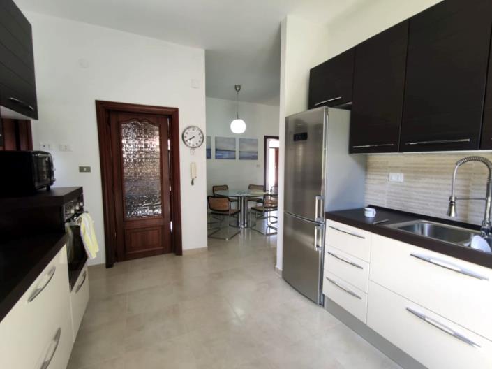 Image No.12-Villa / Détaché de 5 chambres à vendre à Raiano