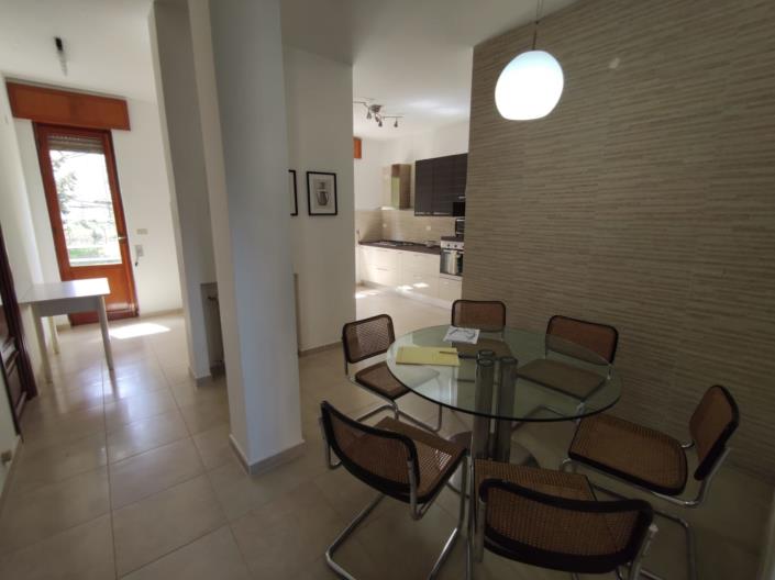 Image No.10-Villa / Détaché de 5 chambres à vendre à Raiano