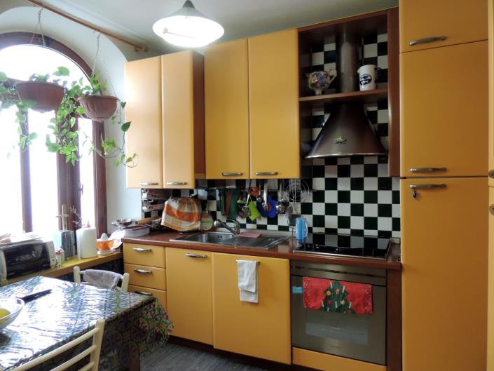 Image No.8-4 Bed House for sale