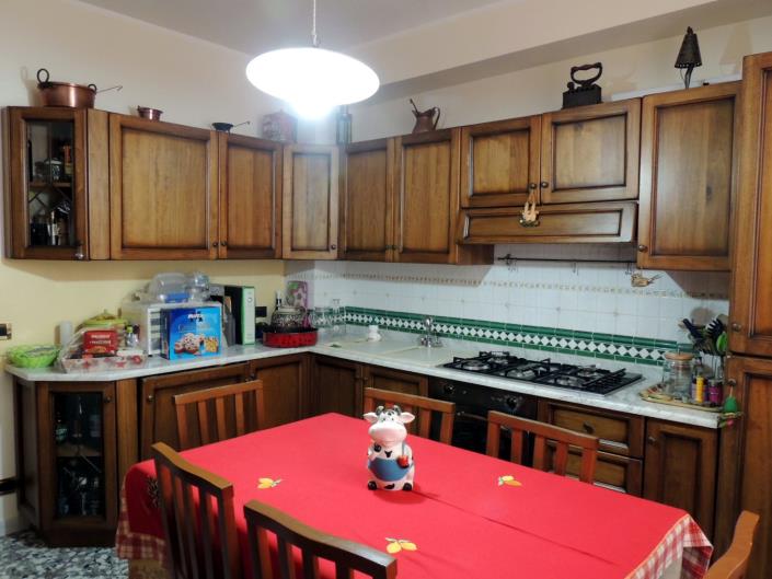 Image No.11-4 Bed House for sale