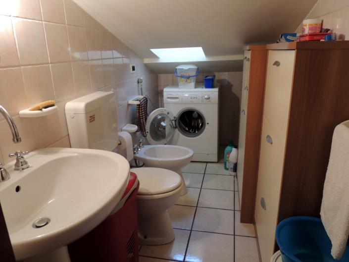 Image No.23-4 Bed House for sale