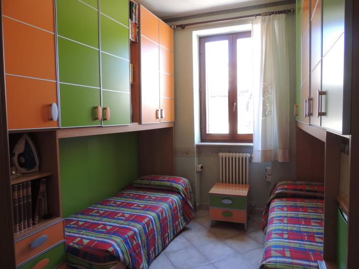 Image No.22-4 Bed House for sale