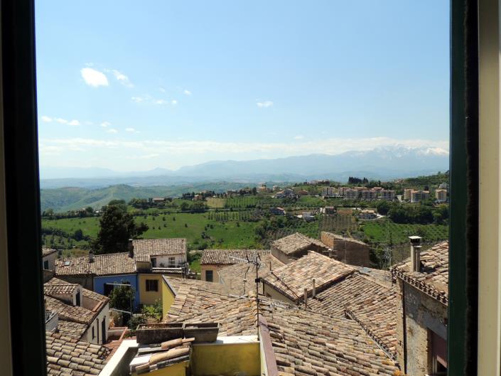 Image No.26-4 Bed House for sale