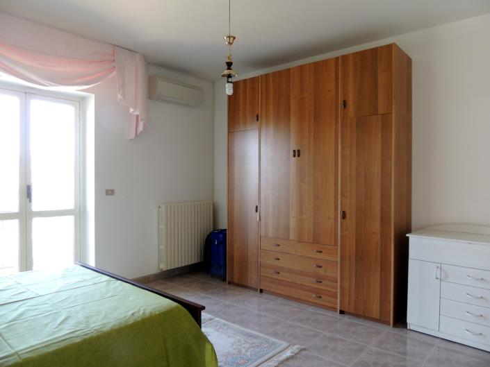 Image No.10-3 Bed House/Villa for sale