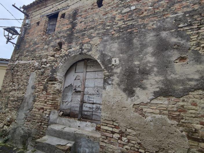 Image No.16-2 Bed Country House for sale