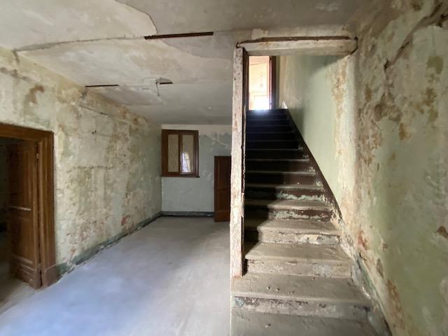 Image No.8-4 Bed House for sale