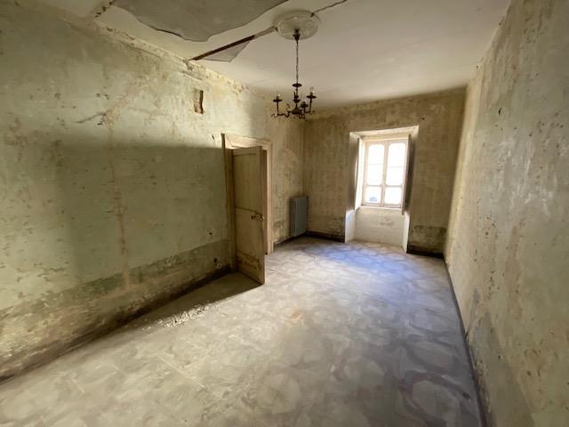 Image No.14-4 Bed House for sale